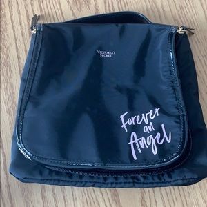 Travel makeup bag